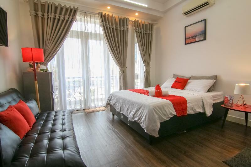 Reddoorz @ Dinh Cong Trang