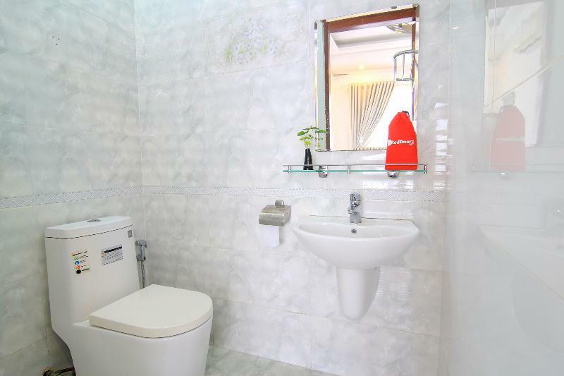 Reddoorz @ Dinh Cong Trang 3* TP. Hồ Chí Minh